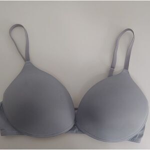 PINK Victoria's Secret Wear Everywhere T-Shirt Bra Grey Size 34C